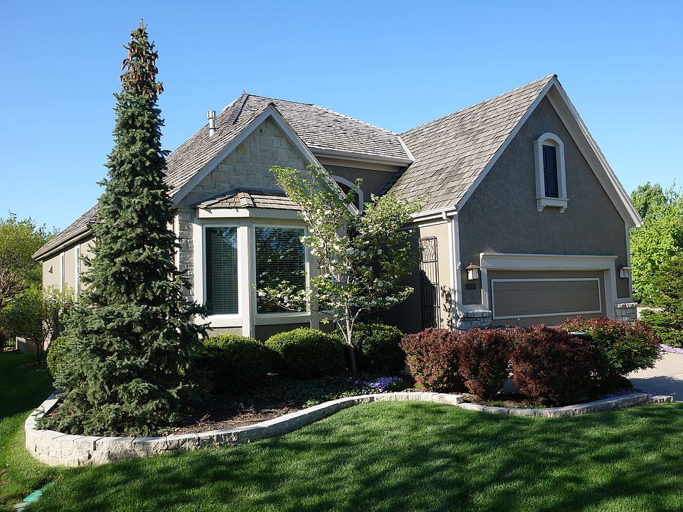 Front of Home 3249 sq ft