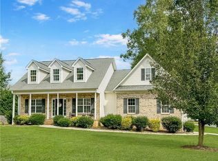 200 Autumn Gate Dr, Reidsville, NC 27320