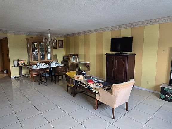4th image of 4750 NW 22nd Court #209