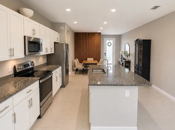 8692 Canyon Creek Trl, Parrish, FL 34219
