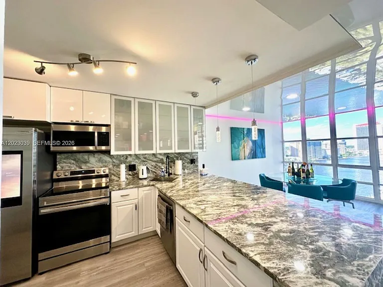 2017 S Ocean Dr #1107 — Photo 3