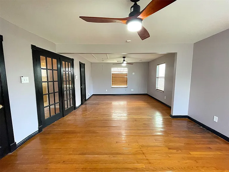 7230 Sims Dr — Photo 11
