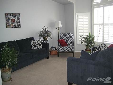 frontroom1