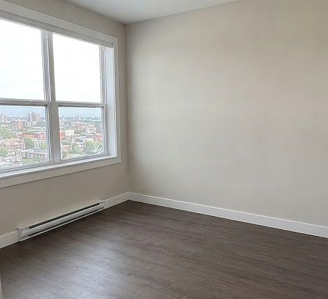 4th image of 66 Weldon St