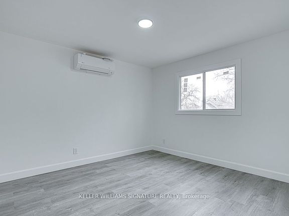5th image of 3150 Peter St #7