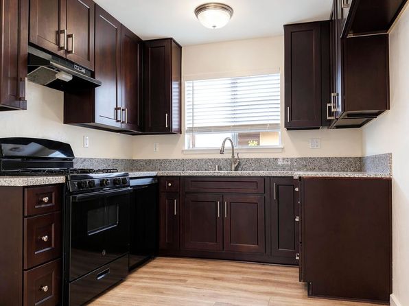 16942 Lynn Ln APT B