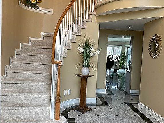 3rd image of 49237 Fox Dr N