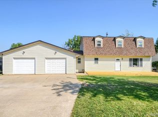 2403 E Reid Rd, Grand Blanc, MI 48439