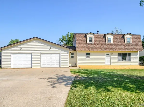 2403 E Reid Rd, Grand Blanc, MI 48439