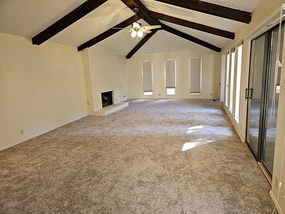 34 Ft x 16 Ft dining & living room