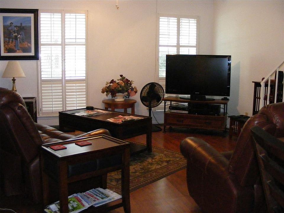 1st image of 10018 Knoboak Dr APT 4