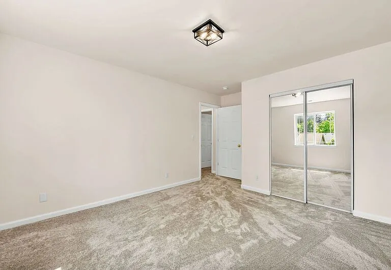 585 Dublin Ave — Photo 27