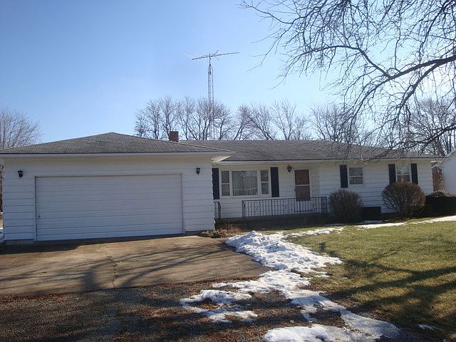 1st image of 527 N 4th St