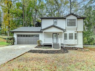 976 Walnut Dr, Lawrenceville, GA 30044