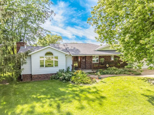 W4453 River Bend DRIVE, Waldo, WI 53093