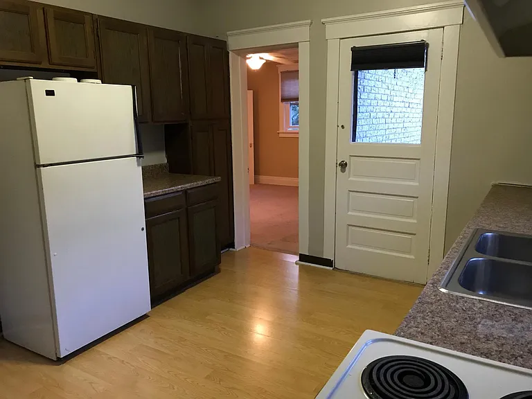 2928 Espy Ave #2 — Photo 5