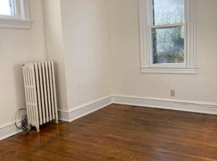 7318 E Walnut Ln, Philadelphia, PA 19138