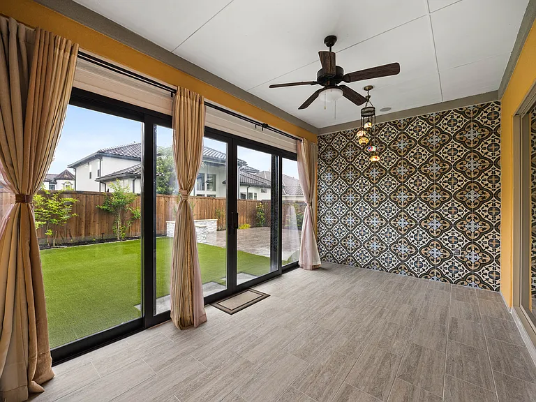 12189 Diamond Creek Dr — Photo 11