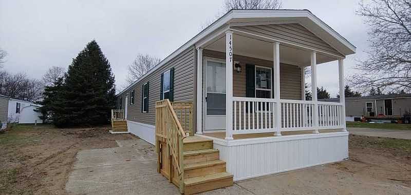 1st image of 14507 Winding Creek Ln