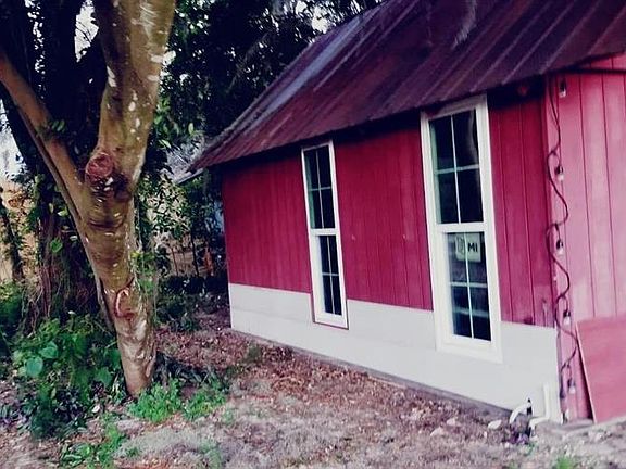 5th image of 564 SW OAK AVENUE W