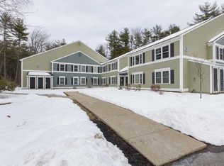 903 Springbrook Cir, Portsmouth, NH 03801