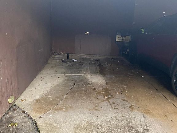 3rd image of 389 Quarry Ln NE