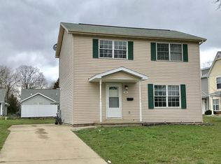 231 E Timber St, Pontiac, IL 61764
