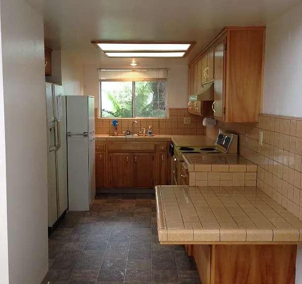 225 Butte Dr #B — Photo 3