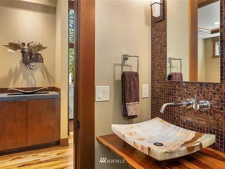 230 Equinox Dr — Photo 7