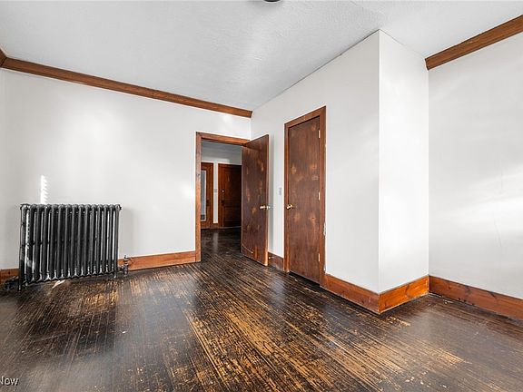 5th image of 315 E 156th St