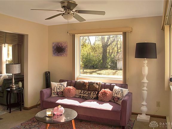 2nd image of 4596 N Fairgreen Ave
