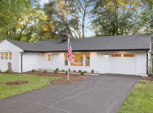 427 S 9th St, Saint Charles, IL 60174