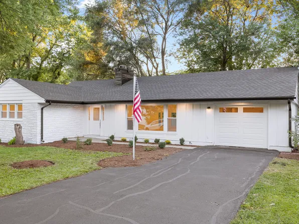 427 S 9th St, Saint Charles, IL 60174