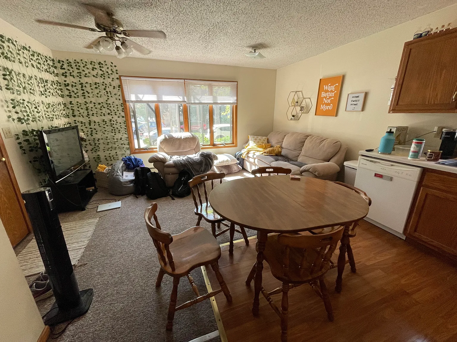 120 W 7th St — Photo 2