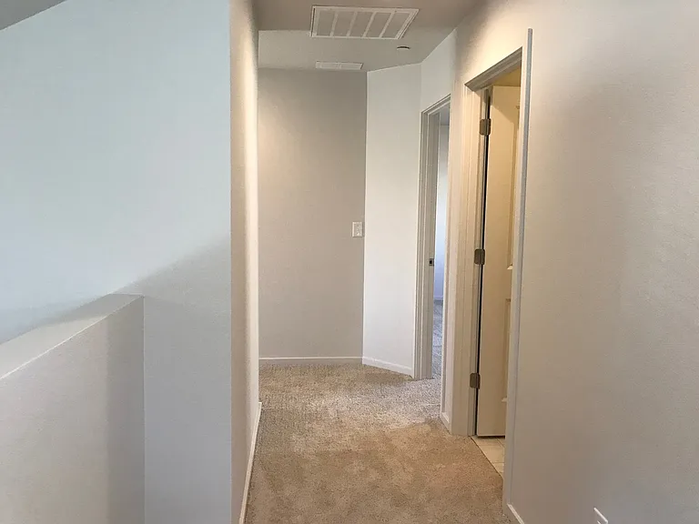 3616 NE Kingbird St — Photo 13