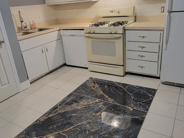 2219C Pestalozzi St #2219C