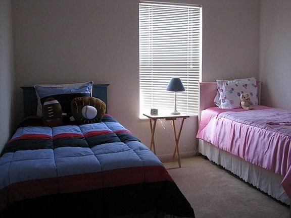 5th image of 520 Fullers Cir