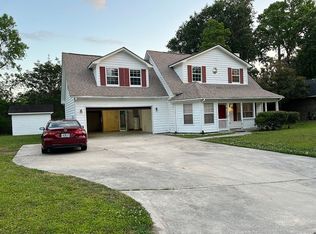 125 E Sagebrush Ln, Savannah, GA 31419