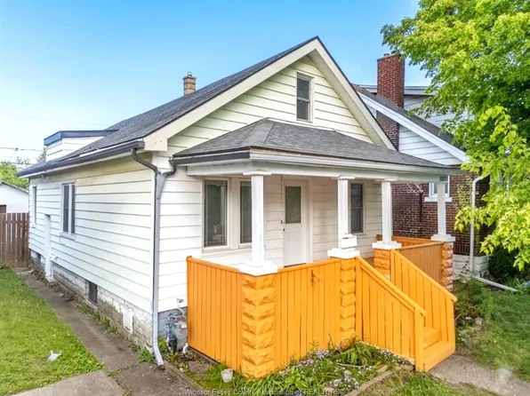 1054 Felix Ave, Windsor, ON N9C 3L5
