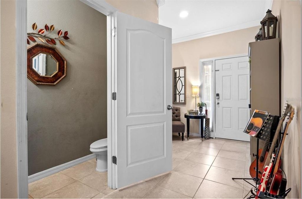 3901 Silverlake Way, Wesley Chapel, FL - View 5