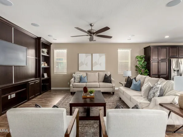 3338 E COCONINO Drive, Gilbert, AZ 85298