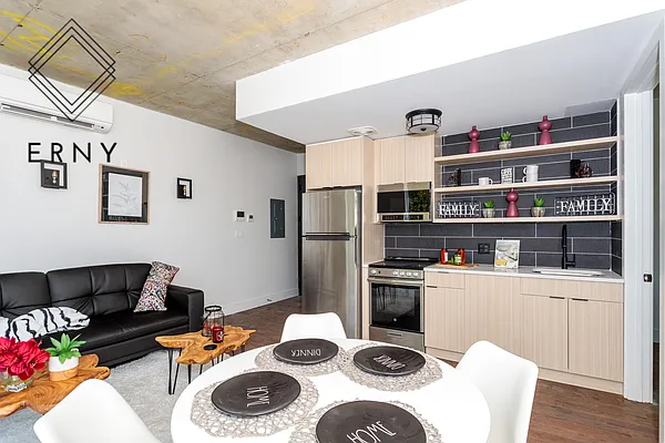 Rented by Pinn Realty | media 28