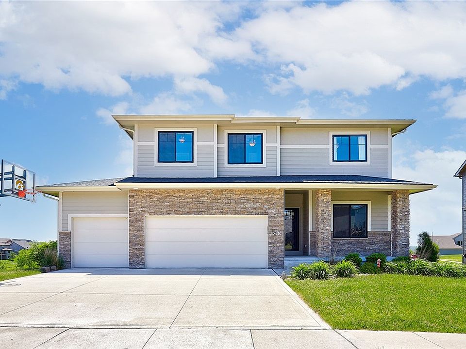 1st image of 9286 Tamarack Dr