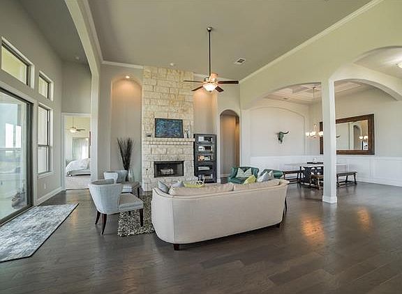 4th image of 121 Bluff Woods Dr