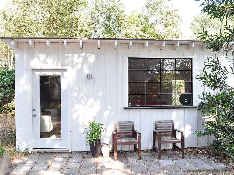 1550 N Jameson Ln — Photo 8