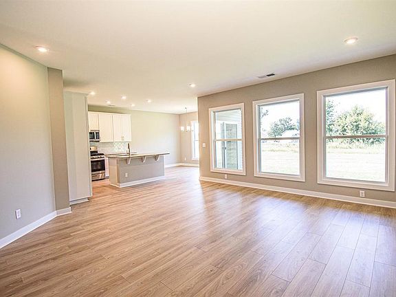 4th image of 6552 Jessica Ln