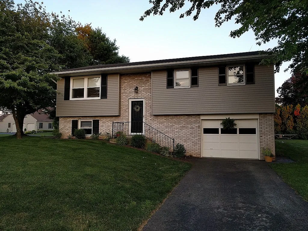 805 Indian Springs Dr photo 1