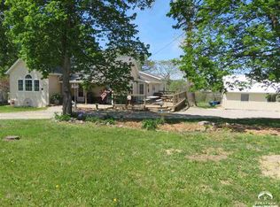 206 E Jefferson St, Oskaloosa, KS 66066