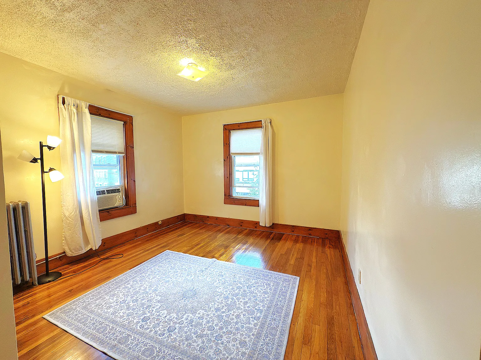 2 bed, $2,700 — Photo 2