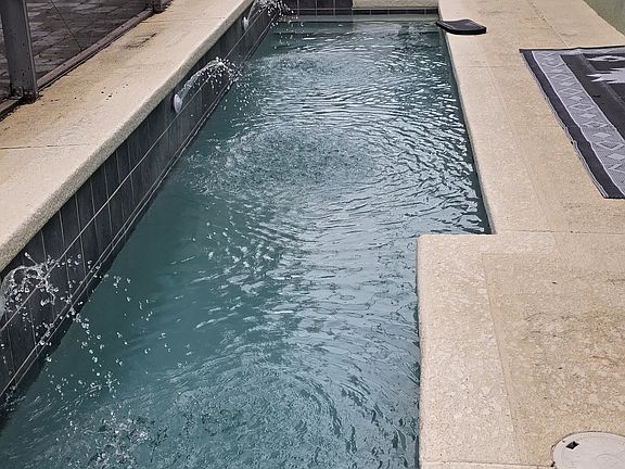 4th image of 350 Sunset View Dr